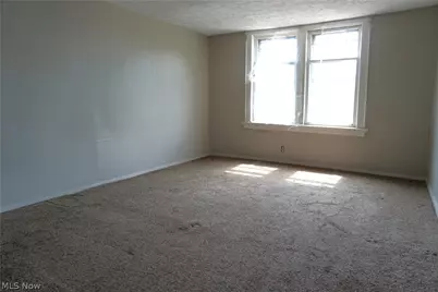 1635 Triplett Boulevard, Akron, OH 44306 - Photo 9