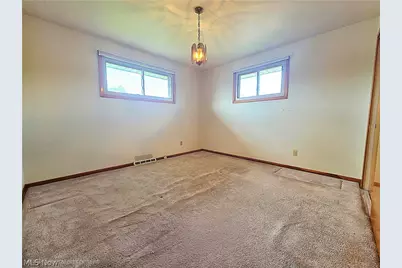 1423 Roanoke Drive, Parma, OH 44134 - Photo 27