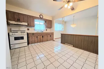 1423 Roanoke Drive, Parma, OH 44134 - Photo 15