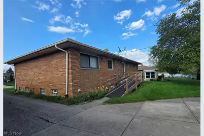 1423 Roanoke Drive, Parma, OH 44134 - Photo 5
