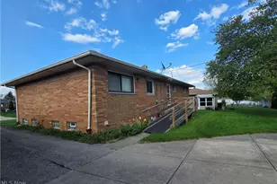 1423 Roanoke Dr, Parma, OH 44134 - Photo 5