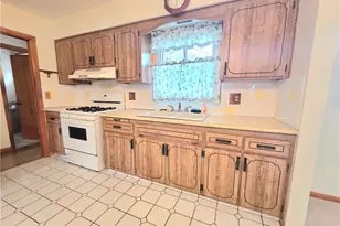 1423 Roanoke Dr, Parma, OH 44134 - Photo 17