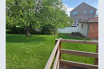 1423 Roanoke Drive, Parma, OH 44134 - Photo 11