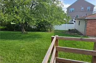1423 Roanoke Dr, Parma, OH 44134 - Photo 11