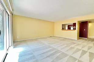 7679 Creekwood Dr, North Royalton, OH 44133 - Photo 5