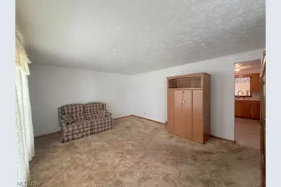 1172 2nd Street SW, New Philadelphia, OH 44663 - Photo 3