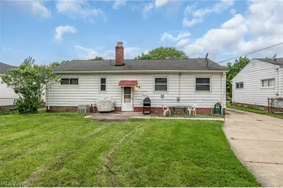 6833 Maplewood Road, Parma Heights, OH 44130 - Photo 33