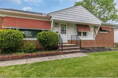 6833 Maplewood Road, Parma Heights, OH 44130 - Photo 3