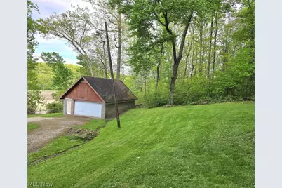 8465 Blackrun Road, Nashport, OH 43830 - Photo 9