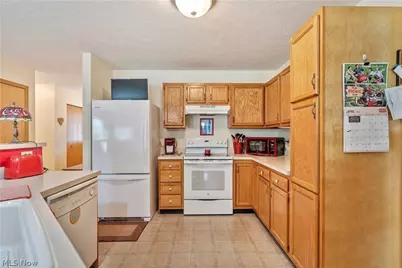 3474 Dauphin Drive NE, Canton, OH 44721 - Photo 15