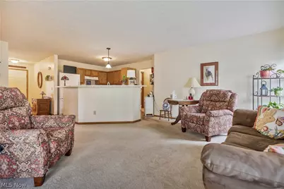 3474 Dauphin Drive NE, Canton, OH 44721 - Photo 9