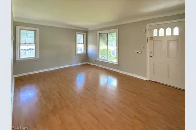 20120 Wilmore Avenue, Euclid, OH 44123 - Photo 11