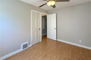 20120 Wilmore Ave, Euclid, OH 44123 - Photo 17