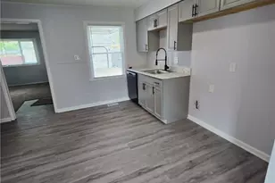 12812 Longmead Ave, Loveland, OH 44135 - Photo 9