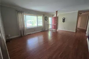 3923 Lake Rd, Youngstown, OH 44511 - Photo 5