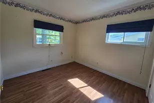 3923 Lake Rd, Youngstown, OH 44511 - Photo 13