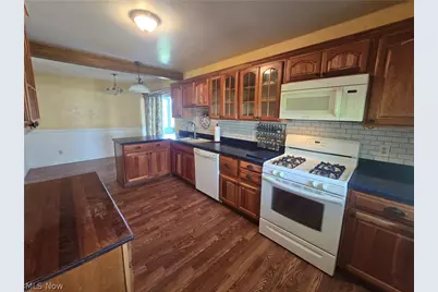3923 Lake Road, Youngstown, OH 44511 - Photo 7
