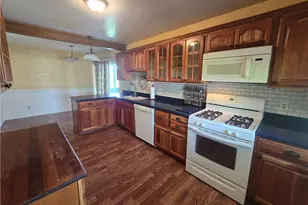 3923 Lake Rd, Youngstown, OH 44511 - Photo 7