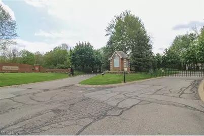 5645 Clingan Road #7B, Struthers, OH 44471 - Photo 33