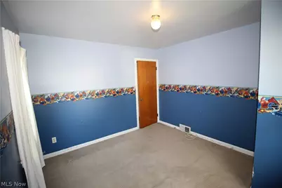 346 Walworth Avenue, Euclid, OH 44132 - Photo 17