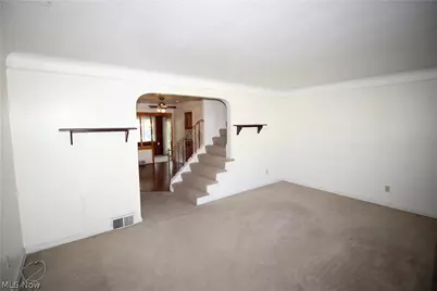 346 Walworth Avenue, Euclid, OH 44132 - Photo 9