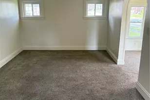 823 Marie Ave, Akron, OH 44314 - Photo 9
