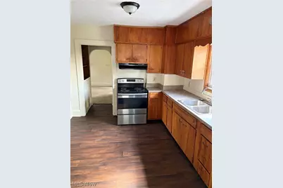 823 Marie Avenue, Akron, OH 44314 - Photo 5