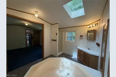 8 Hawaiian Drive, Madison, OH 44057 - Photo 23