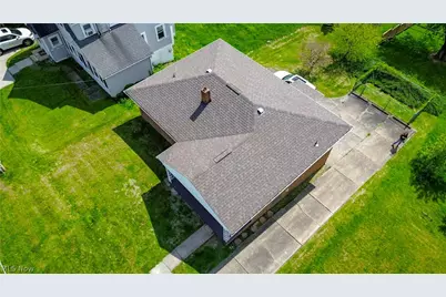 273 Lovers Lane, Steubenville, OH 43953 - Photo 3