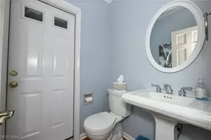 11197 Arrowhead Dr, Grafton, OH 44044 - Photo 17