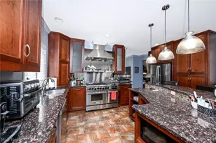 11197 Arrowhead Dr, Grafton, OH 44044 - Photo 9