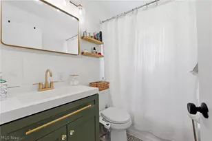 1617 Fruitland Ave, Mayfield Heights, OH 44124 - Photo 9