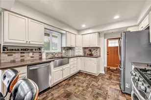 13177 Whitney Rd, Strongsville, OH 44136 - Photo 17