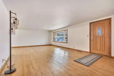 818 Canton Road NW, Carrollton, OH 44615 - Photo 11