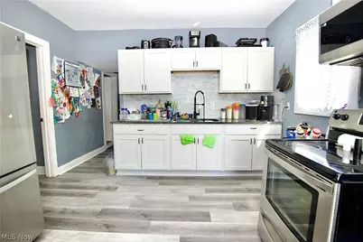 3404 W 49th Street, Loveland, OH 44102 - Photo 9