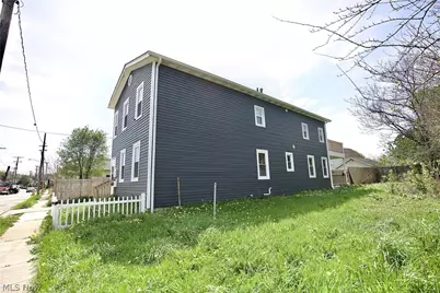 3404 W 49th Street, Loveland, OH 44102 - Photo 3