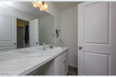 460 Auld Farm Circle, Akron, OH 44320 - Photo 21