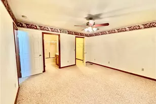 216 Village Ct, Columbiana, OH 44408 - Photo 13