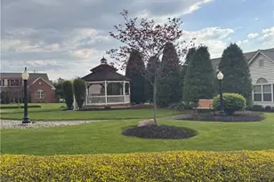 216 Village Ct, Columbiana, OH 44408 - Photo 23