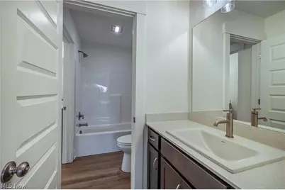 2085 Glenmont Drive, Brunswick, OH 44212 - Photo 23