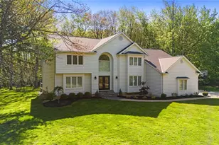 5045 Crofton Ave, Solon, OH 44139 - Photo 3