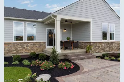 800 Colesbourne Circle, Uniontown, OH 44685 - Photo 39