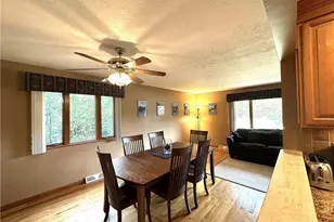 26771 Leenders Ln, North Olmsted, OH 44070 - Photo 5