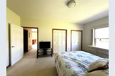 135 Village Drive, Green Hills, OH 44131 - Photo 17
