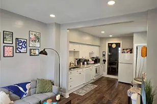 1952 E 124th Pl, Loveland, OH 44106 - Photo 3