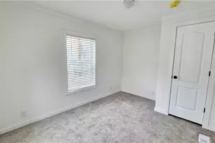 9735 Chillicothe Rd, Kirtland, OH 44094 - Photo 17