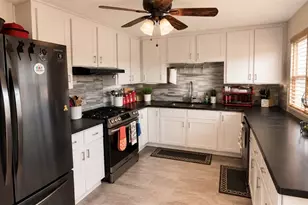 375 E Huston St, Barberton, OH 44203 - Photo 5
