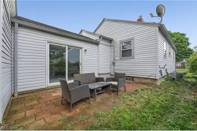 1043 Slosson Street, Akron, OH 44320 - Photo 39