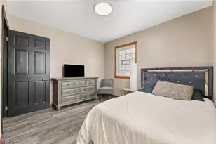 1043 Slosson St, Akron, OH 44320 - Photo 27