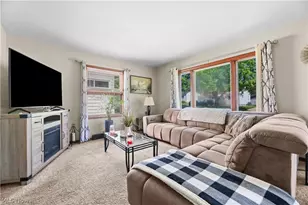 126 Clinton Ave, Akron, OH 44301 - Photo 11